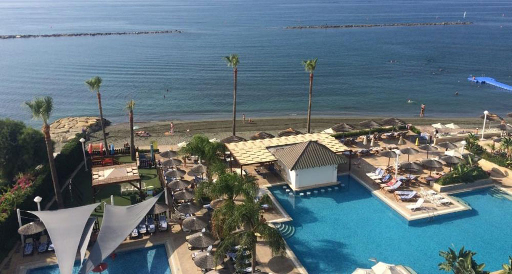 Hotel-Atlantica-Miramare-Beach